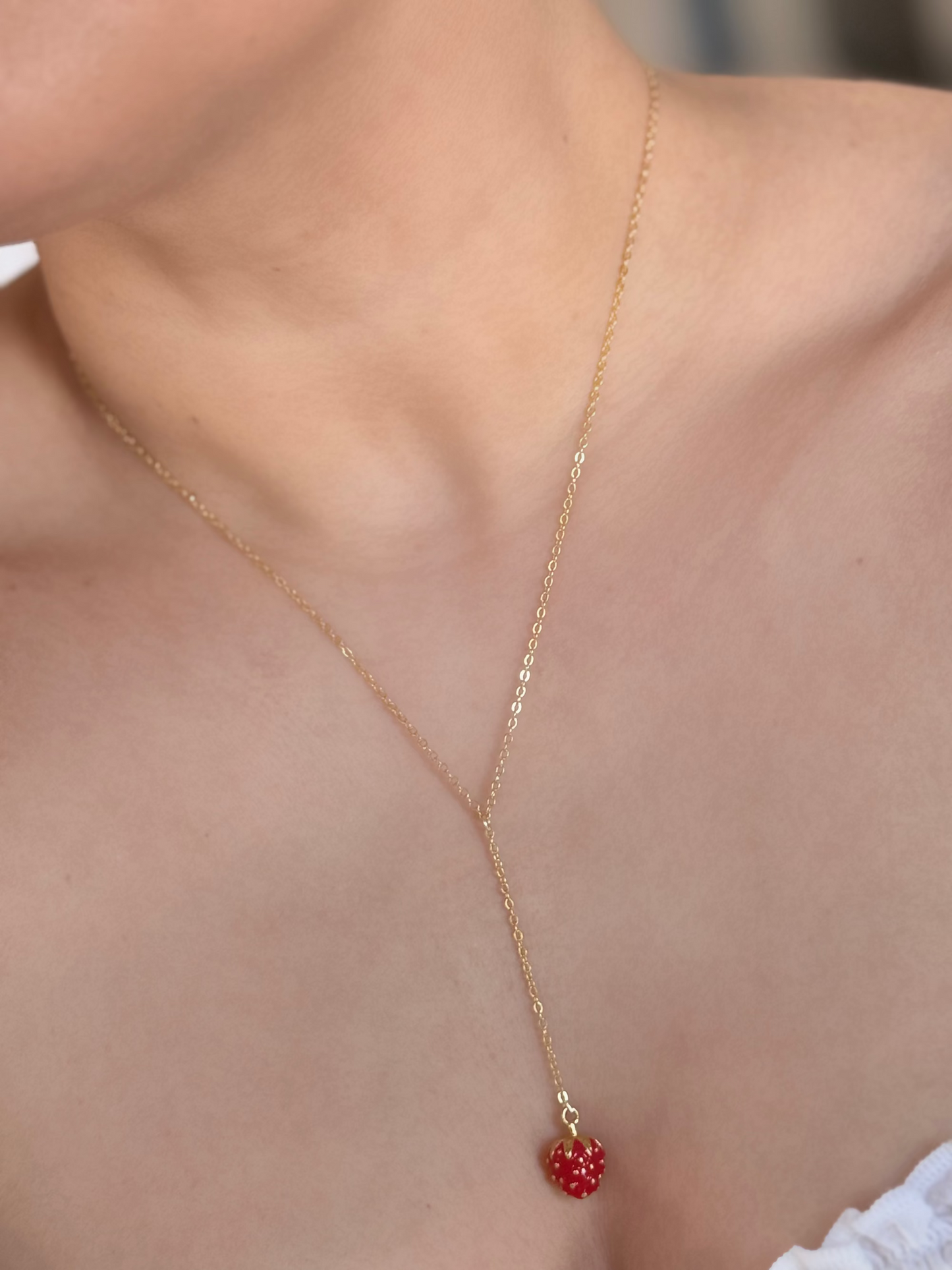 Strawberry Lariat